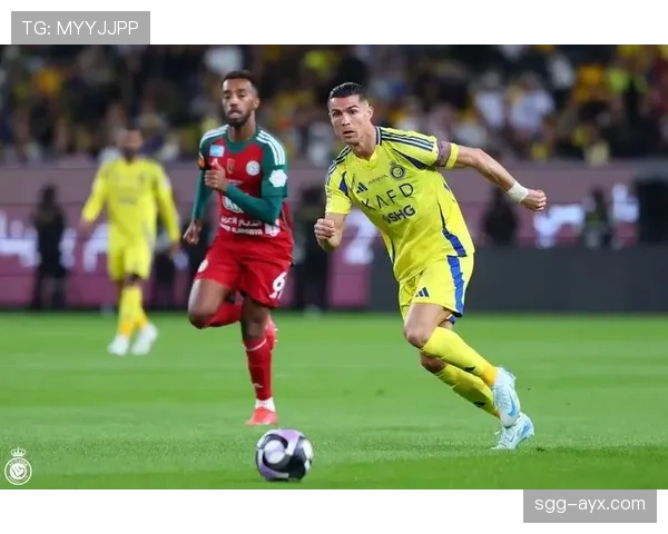 阿什利扬传中能力惊艳全场，助球队逆转取胜